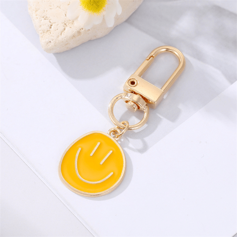 Alloy Enamel Painted Happy Face Keychain Golden Irregular Expression Key Ring Bag Pendant Accessories