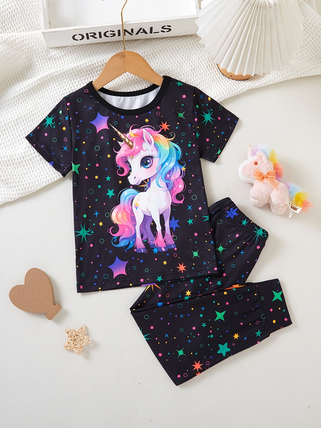 Girls' Spring/Autumn/Summer 2pcs Set with Luminous Cute Unicorn Pattern Round Neck Hoodie T-shirt Short Sleeve Top + Luminous Starry Sky Print Elastic Waist Trousers with Tied Feet Pants Cute Style Pants Suit, Suitable for Ou