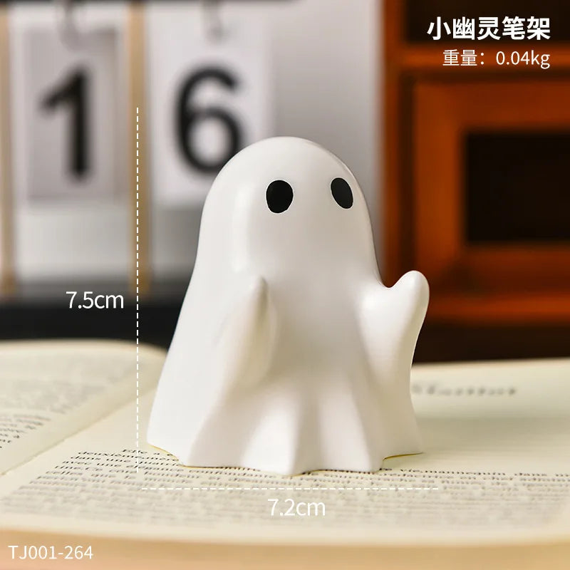 Halloween cute ghost desk decoration