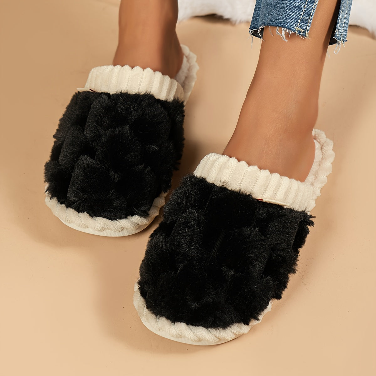 [Cozy Plush Slippers] Soft & Warm Women's Winter Plush Slippers | Cozy Chic Indoor Comfort with Non-Slip PVC Sole, Cream Cuff Detail, Hand Washable