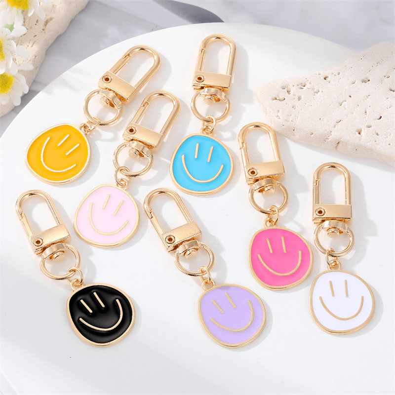 Alloy Enamel Painted Happy Face Keychain Golden Irregular Expression Key Ring Bag Pendant Accessories
